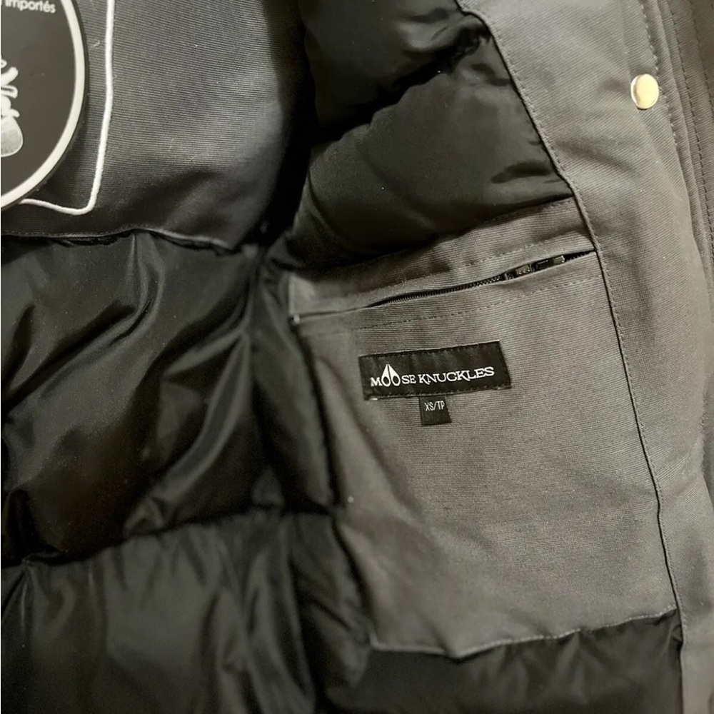 New MOOSE KNUCKLES Parka Stirling Coat Jacket with Natural Fur Size XS - Picture 4 of 8